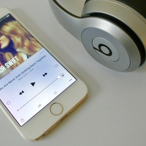e iPhonel(f)(hu)BeatsҲ^